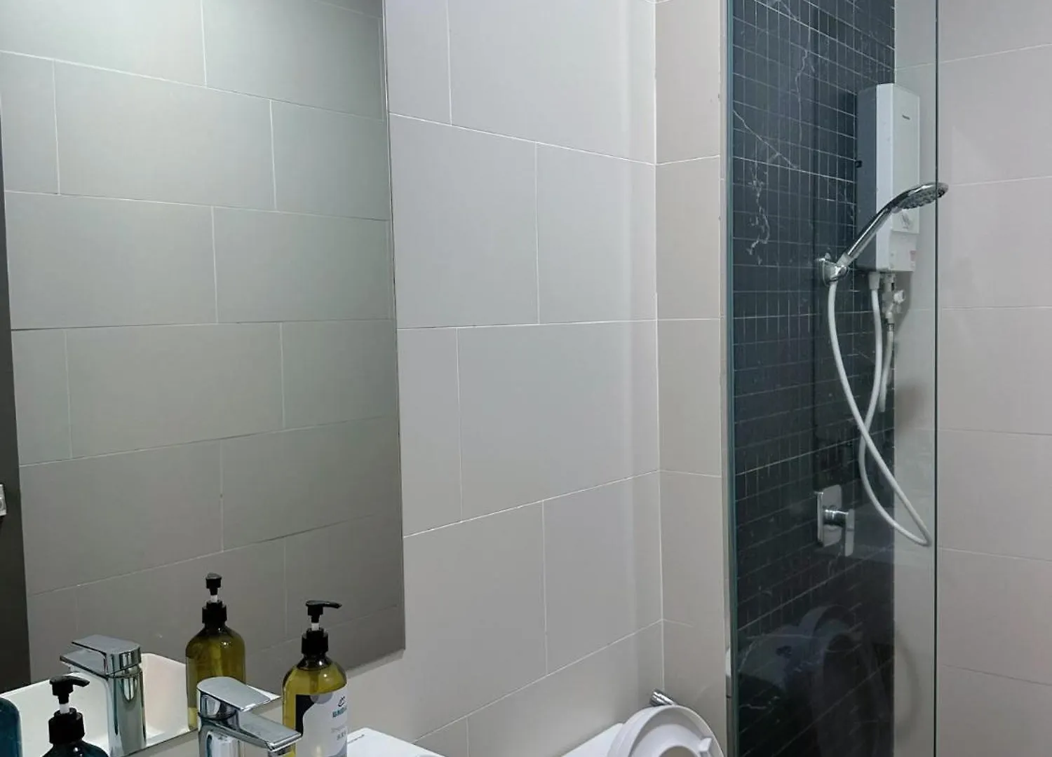 Apartment Beacon 2Br Infinity Pool - By Bnb4U George Town