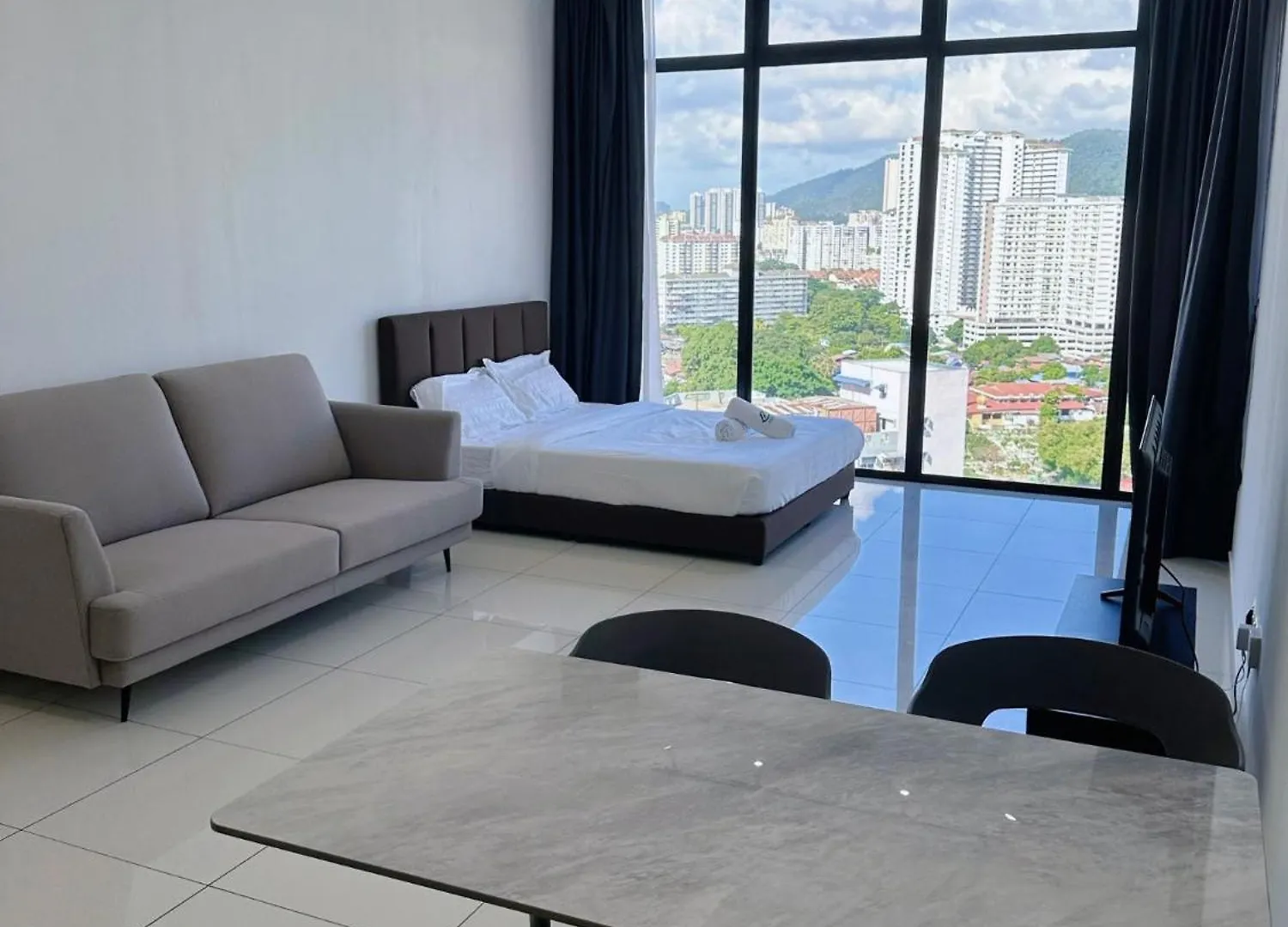 Apartment Beacon 2Br Infinity Pool - By Bnb4U George Town