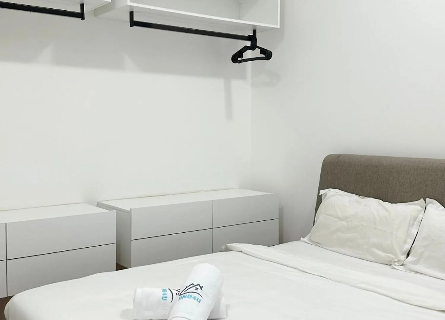 Beacon 2Br Infinity Pool - By Bnb4U George Town Apartment