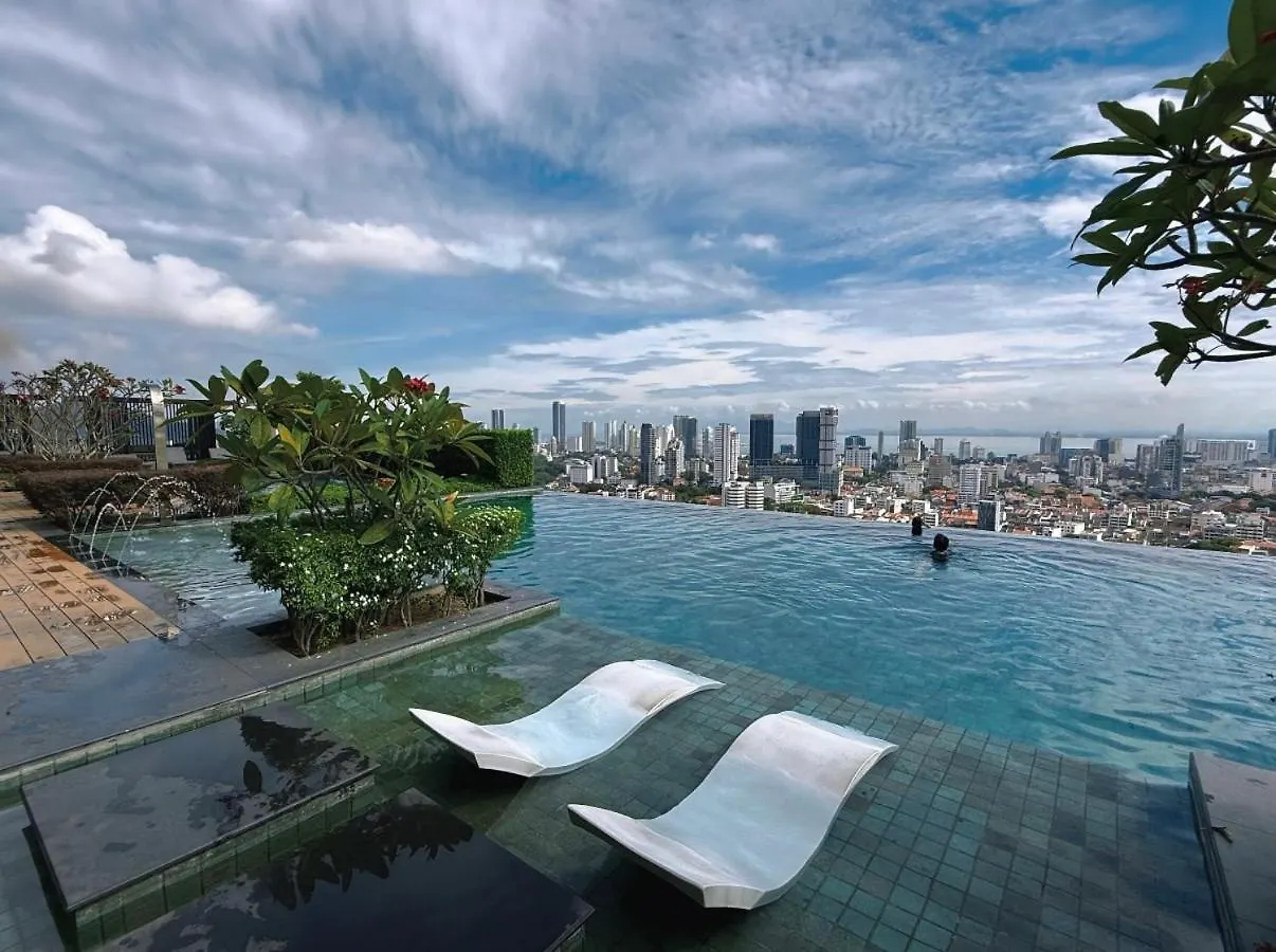 Beacon 2Br Infinity Pool - By Bnb4U George Town