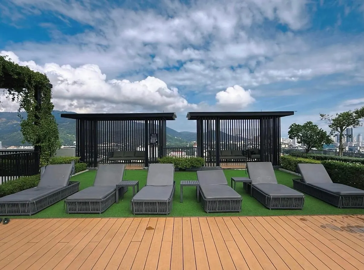 Beacon 2Br Infinity Pool - By Bnb4U George Town 0*,